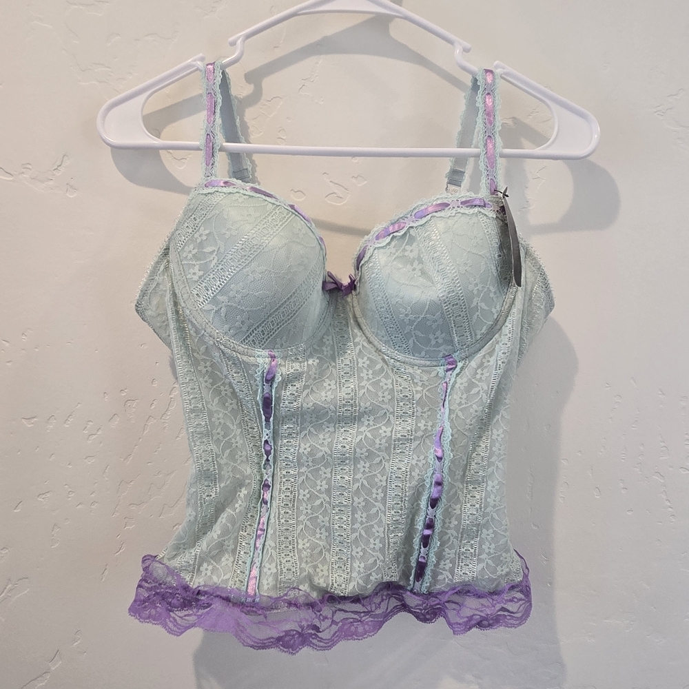 Corset - Picture 2 of 11
